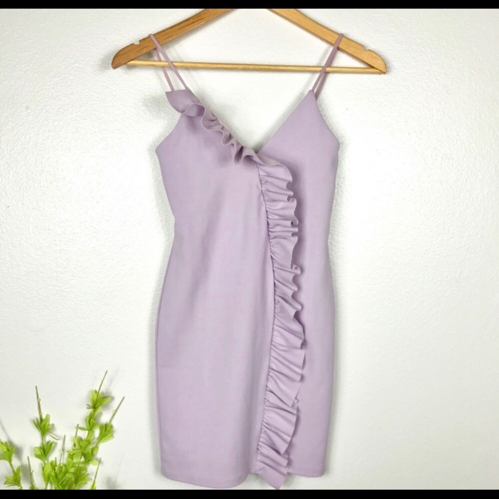Ruffle mini dress, NWOT, make an offer!!!